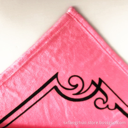Soft Warm Cozy Sofa Bed pink Luxury designs for Winter private label blanket custom